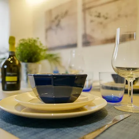 Crispi 7 Apartament Como