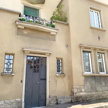 Crispi 7 Appartement Como